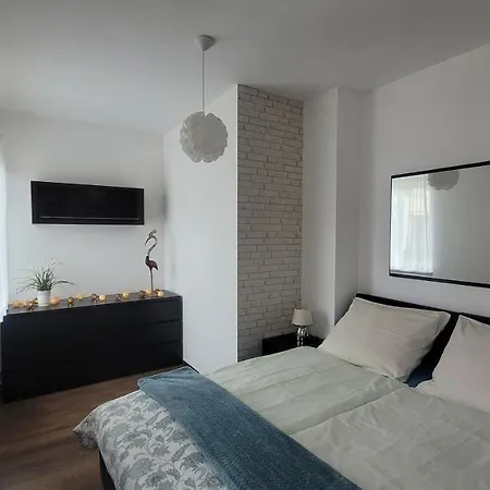 Lägenhet Apartament Wyspa, Mieszkanie 2 Pokojowe, Garaz W Cenie